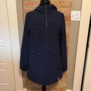 LL Bean women’s large wind proof jacket